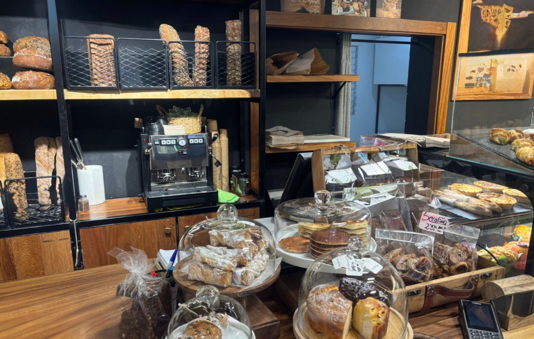 Traspaso - Obradores y/o Panaderias -
Barcelona - Gràcia