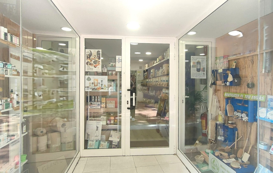 Traspaso - Tiendas -
Barcelona - Clot