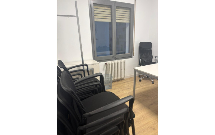 Alquiler - Oficinas -
Sabadell