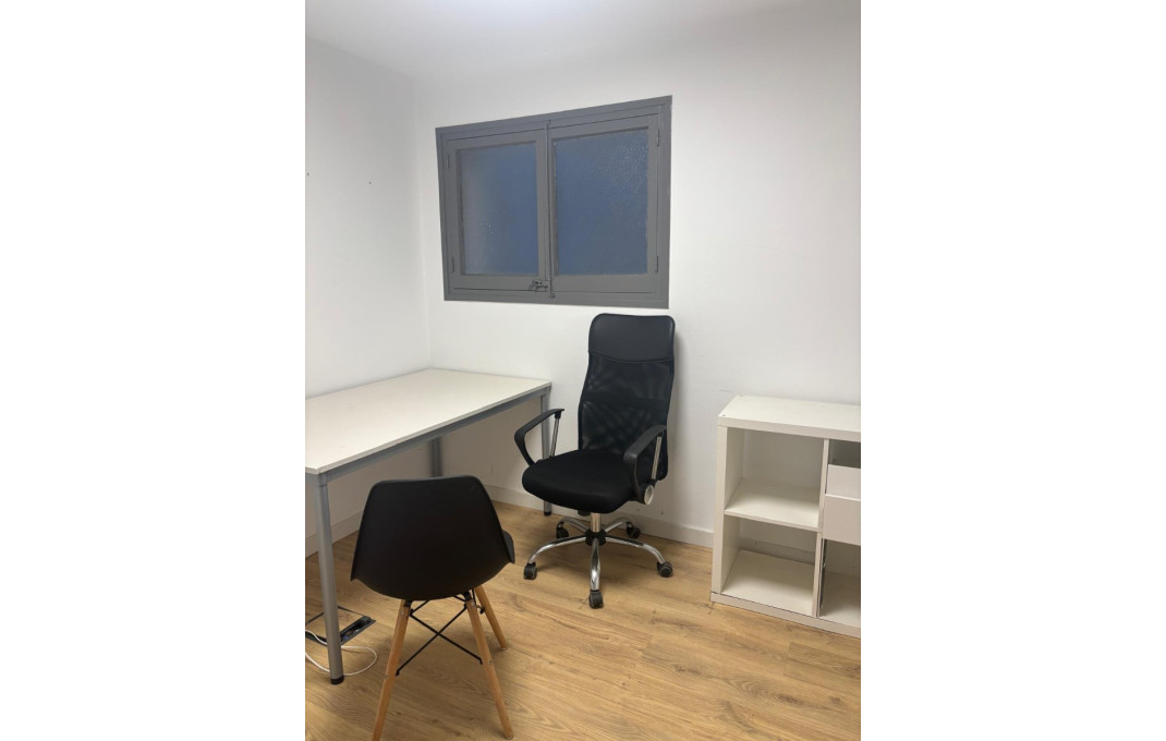 Alquiler - Oficinas -
Sabadell