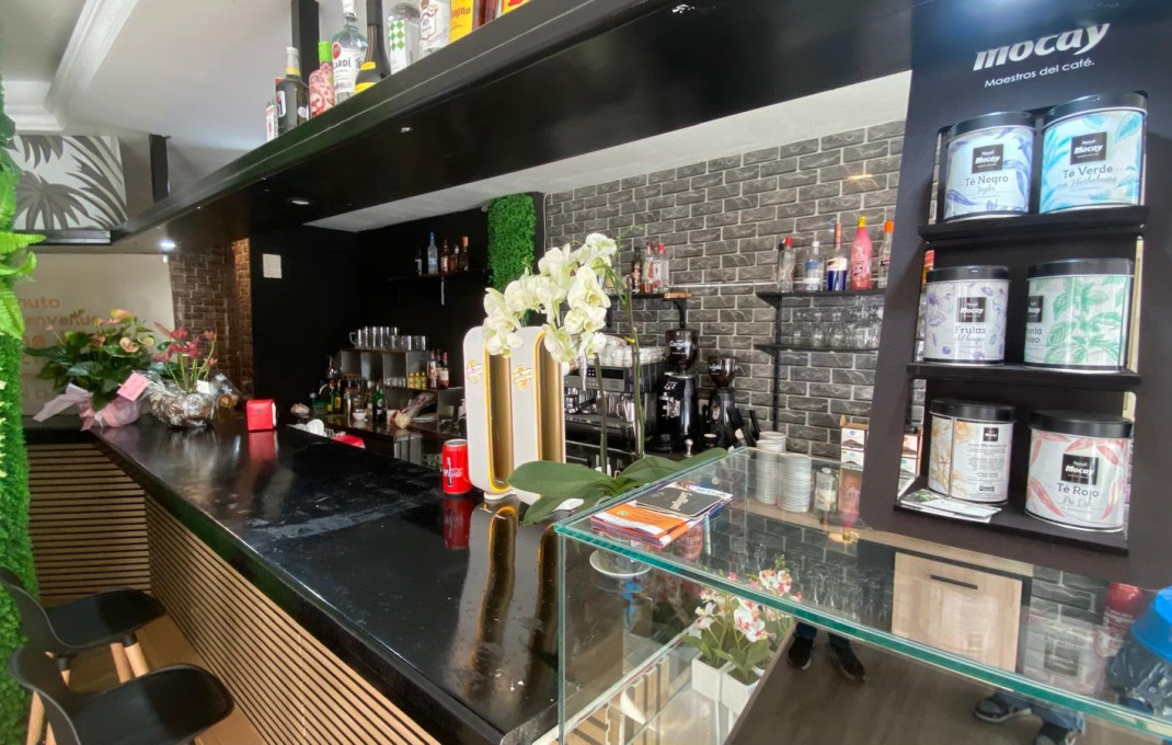 Traspaso - Bar-Cafeteria -
Lloret de Mar