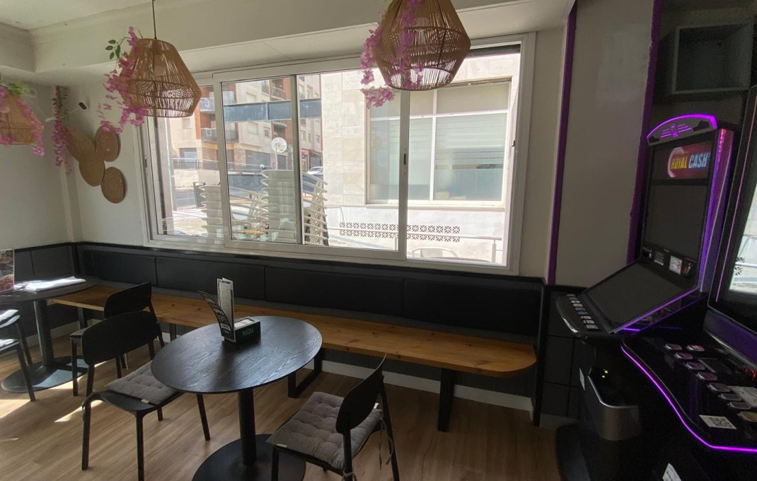 Traspaso - Bar-Cafeteria -
Lloret de Mar