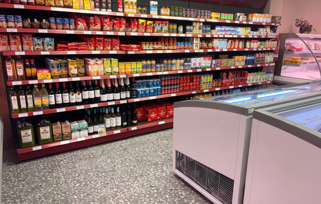 Traspaso - Tienda Alimentacion  -
Sant Andreu de la Barca