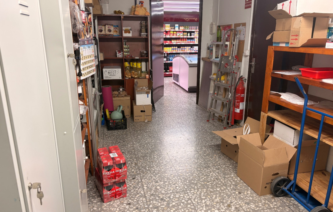Traspaso - Tienda Alimentacion  -
Sant Andreu de la Barca