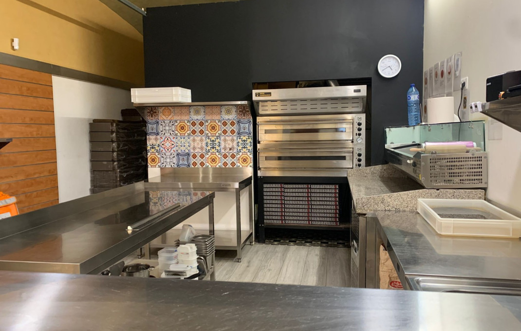 Traspaso - Take Away -
Mataró