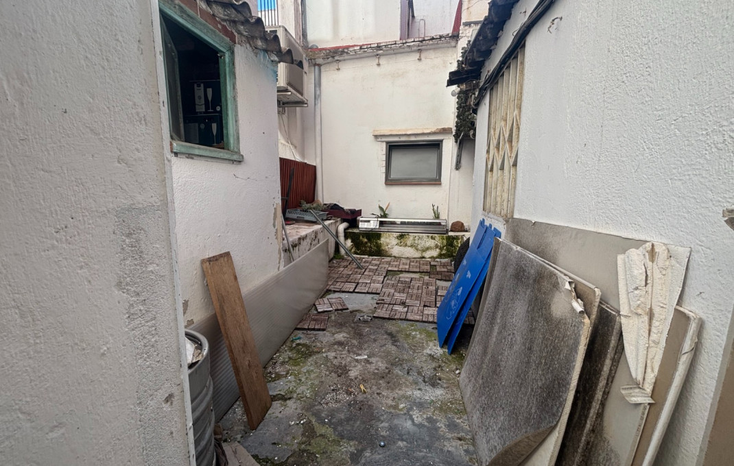 Traspaso - Licencia C2 -
Barcelona - Sants