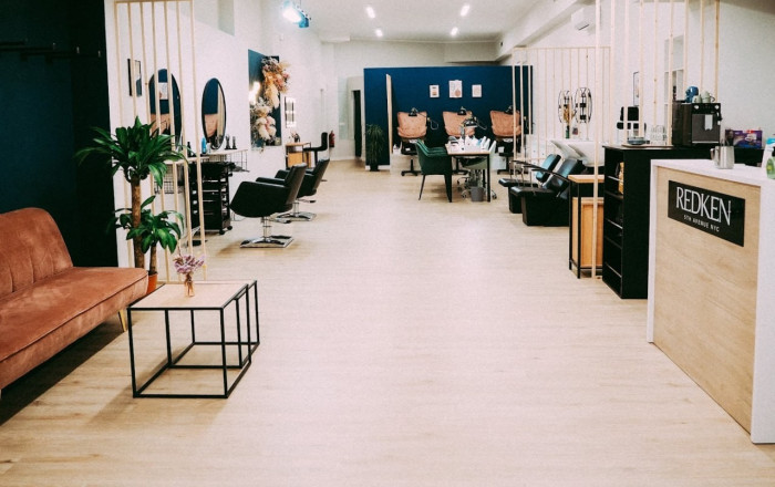 Traspaso - Peluquerias y Estetica -
Barcelona - Sants