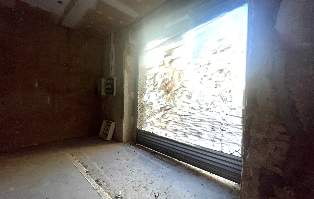 Venta - Local comercial -
Barcelona - Borne-centro