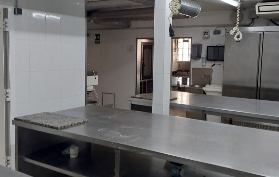 Venta - Obradores y/o Panaderias -
Lli&ccedil;&agrave; d'Amunt