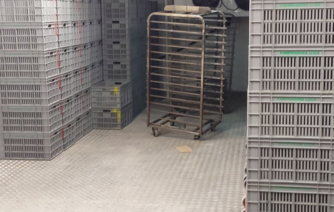 Alquiler - Obradores y/o Panaderias -
Lli&ccedil;&agrave; d'Amunt