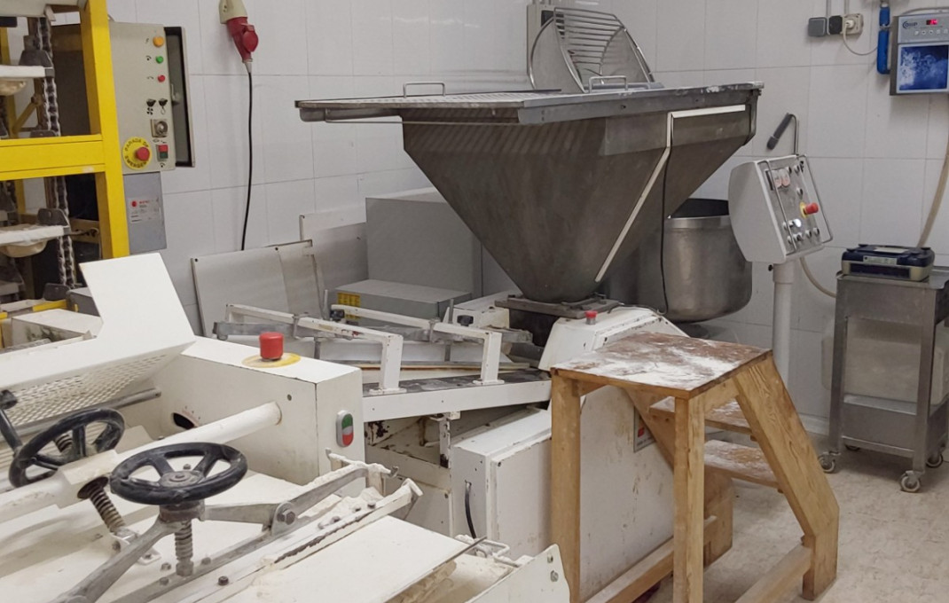 Alquiler - Obradores y/o Panaderias -
Lli&ccedil;&agrave; d'Amunt