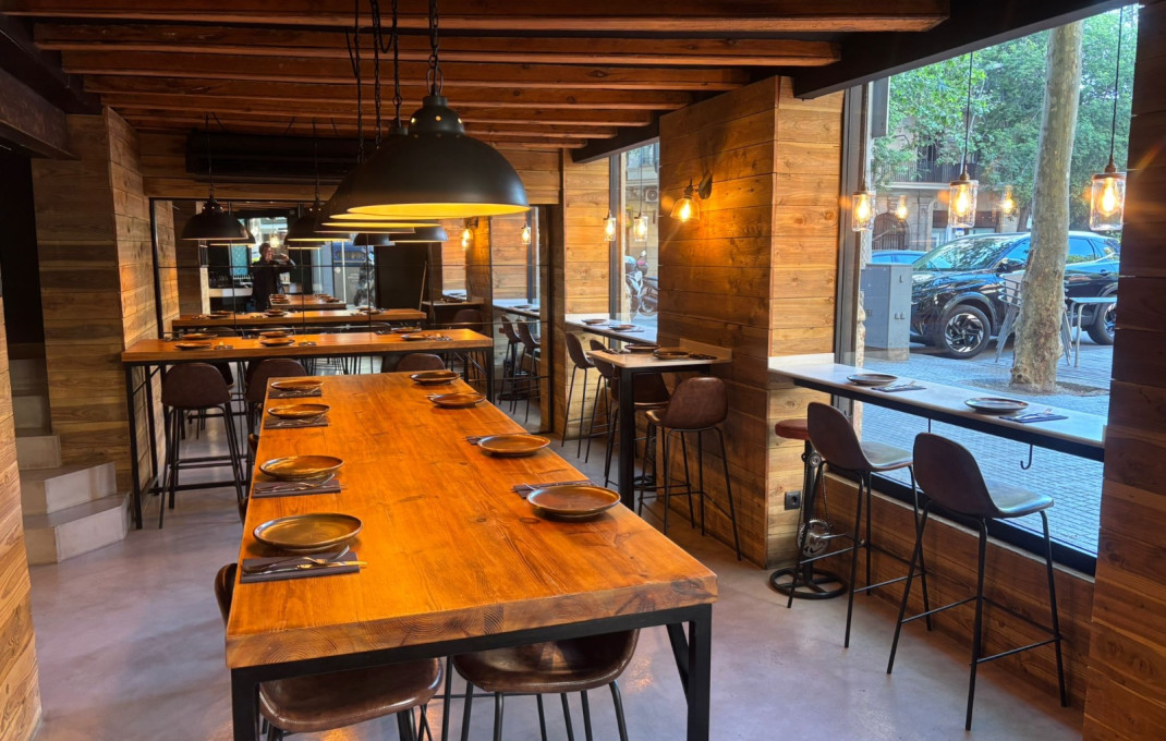 Traspaso - Bar Restaurante -
Barcelona - Eixample Derecho