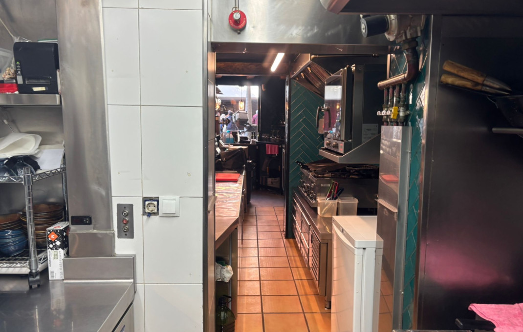 Traspaso - Bar Restaurante -
Barcelona - Eixample Derecho