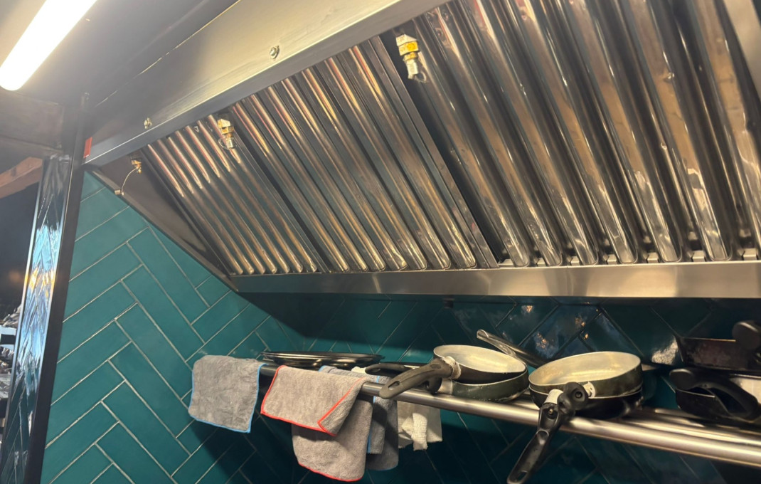 Traspaso - Bar Restaurante -
Barcelona - Eixample Derecho