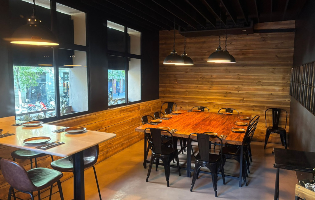 Traspaso - Bar Restaurante -
Barcelona - Eixample Derecho