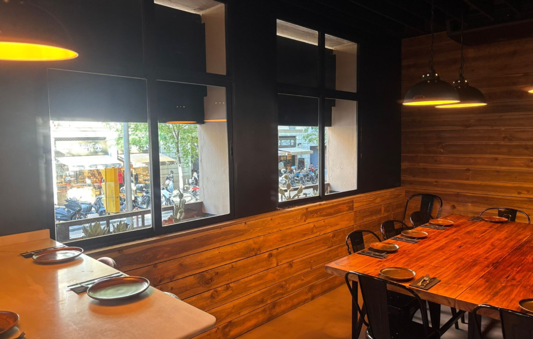Traspaso - Bar Restaurante -
Barcelona - Eixample Derecho