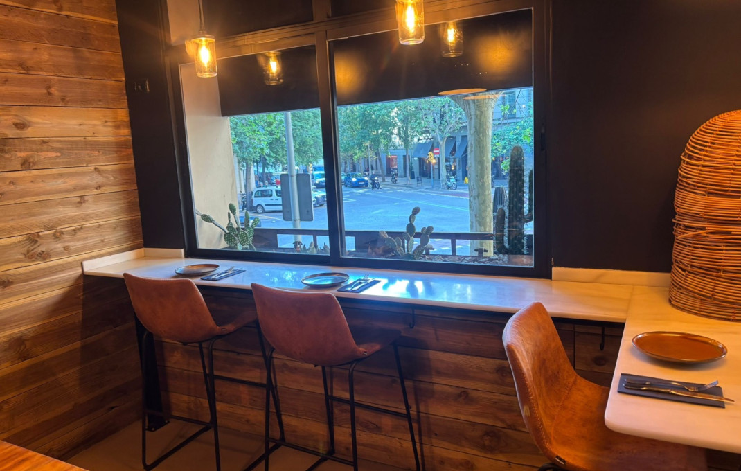 Traspaso - Bar Restaurante -
Barcelona - Eixample Derecho