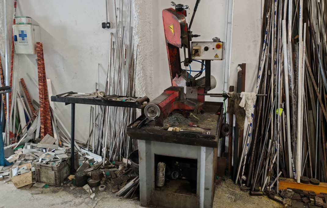 Traspaso - Naves y solares -
Granollers