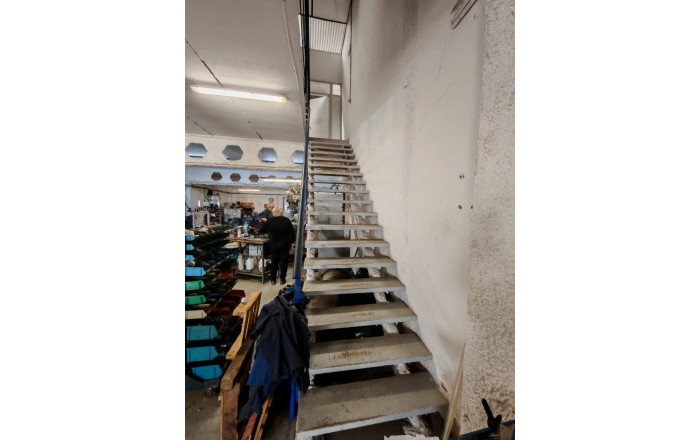 Traspaso - Naves y solares -
Granollers