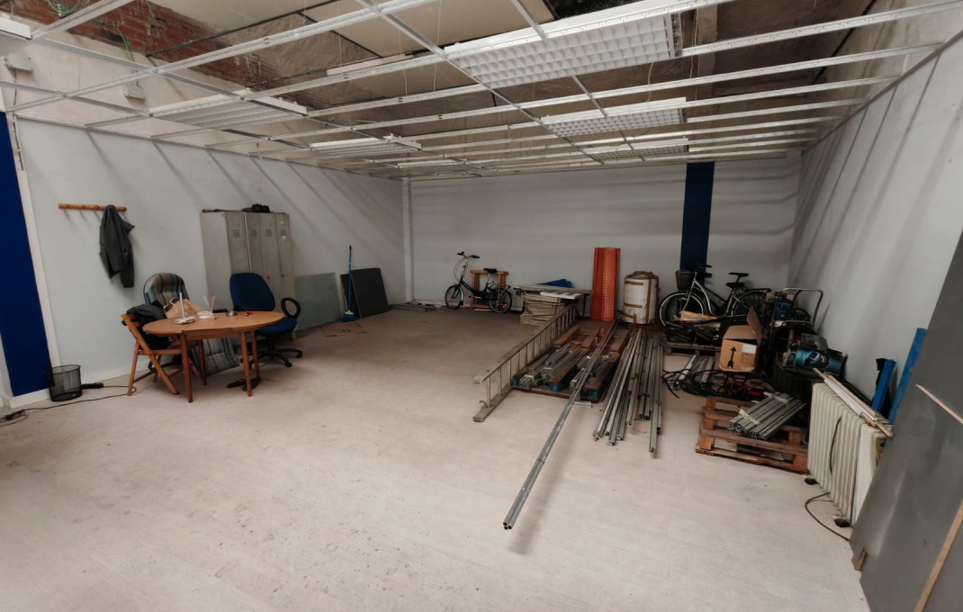 Traspaso - Naves y solares -
Granollers