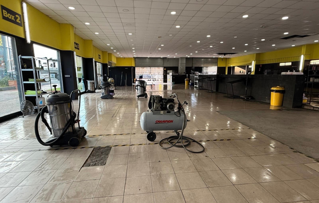 Transfert - atelier mécanique -
Vilafranca del Pened&egrave;s