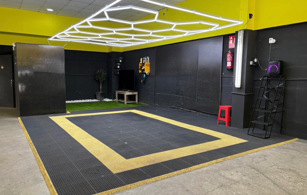 Transfert - atelier mécanique -
Vilafranca del Pened&egrave;s