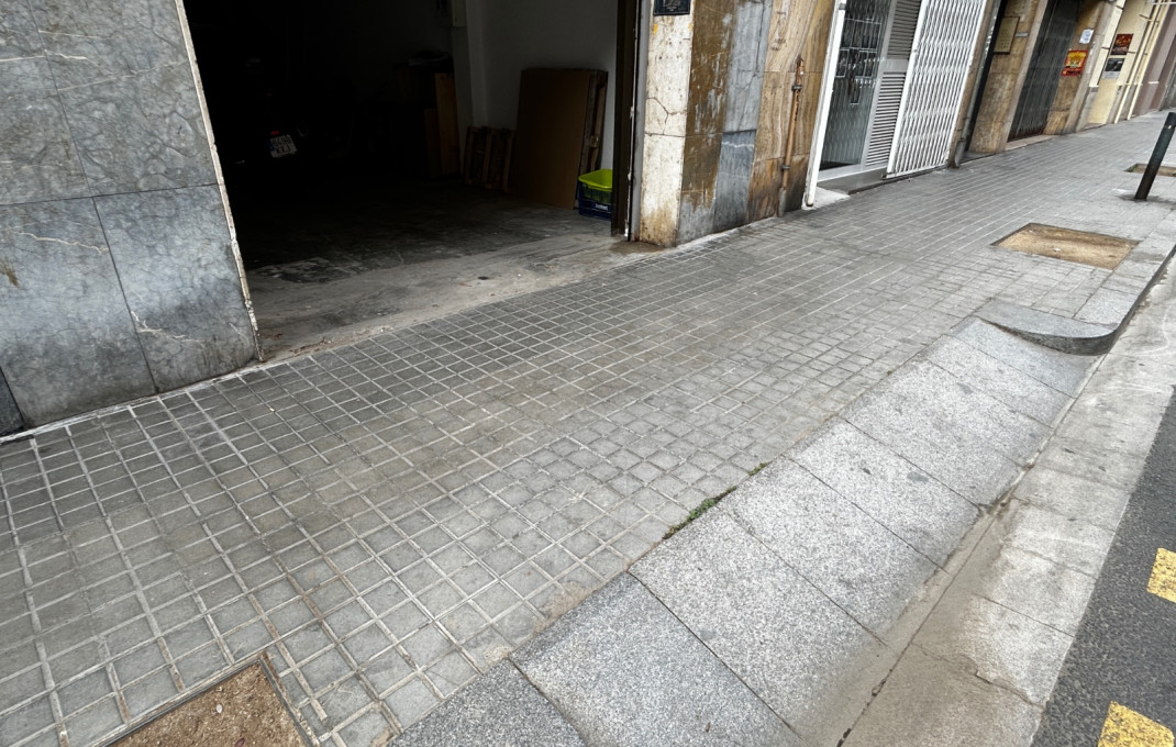 Traspaso - Tiendas -
Barcelona - Sants