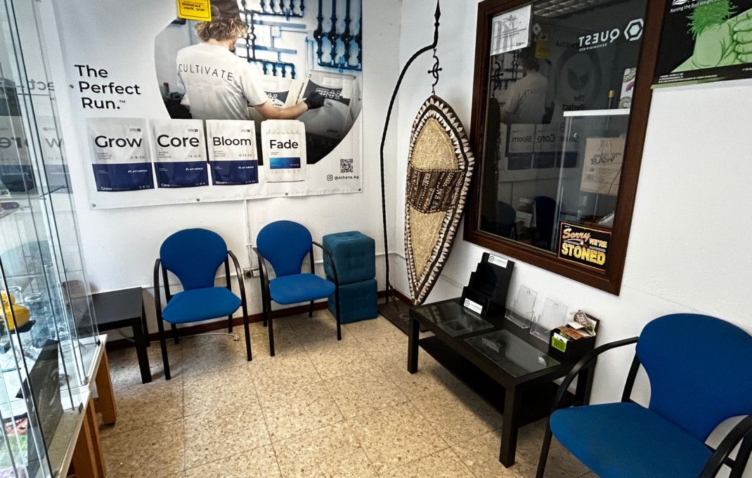 Traspaso - Tiendas -
Barcelona - Sants