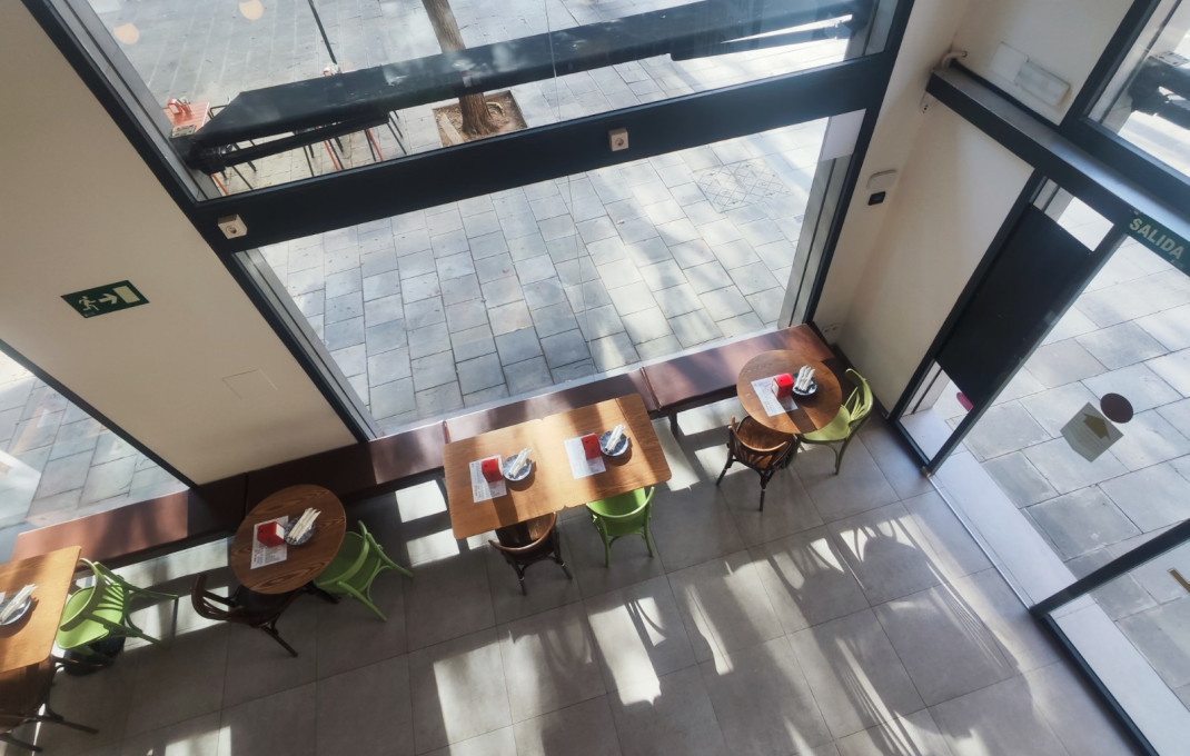 Traspaso - Bar Restaurante -
Barcelona - Les corts