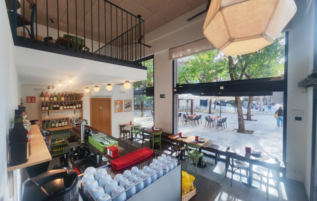 Traspaso - Bar Restaurante -
Barcelona - Les corts
