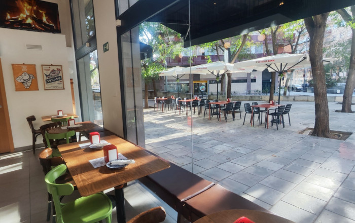 Traspaso - Bar Restaurante -
Barcelona - Les corts