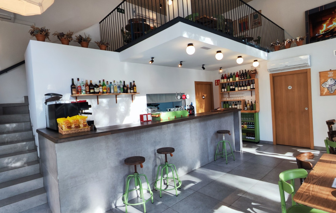Traspaso - Bar Restaurante -
Barcelona - Les corts