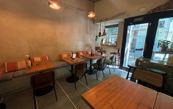 Traspaso - Bar Restaurante -
Barcelona - Eixample
