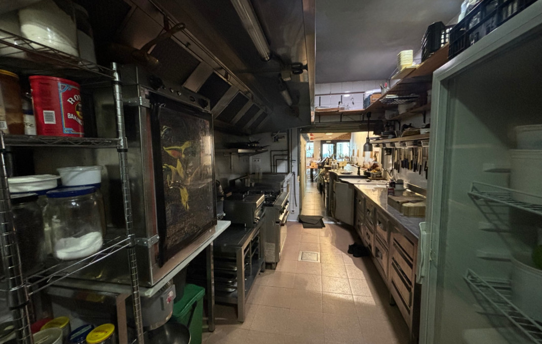 Traspaso - Bar Restaurante -
Barcelona - Eixample