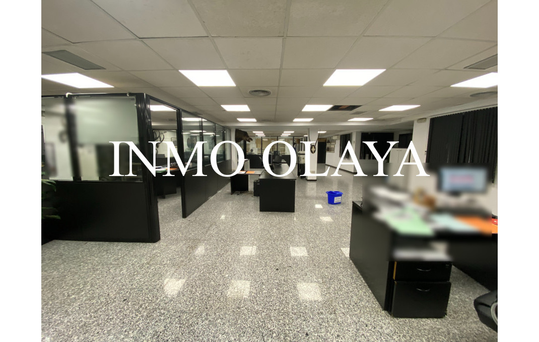 Revente - Local comercial -
Barcelona - Eixample Izquierdo