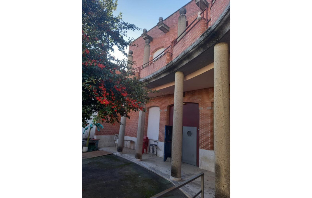 Venta - Complejos turísticos -
León