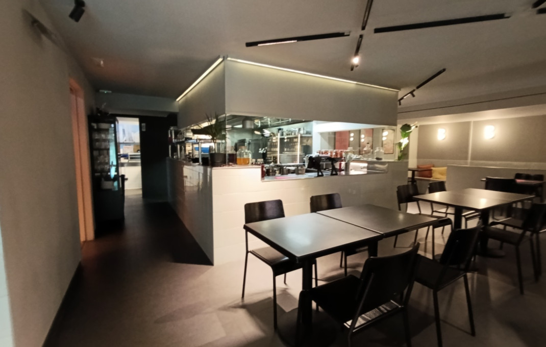 Traspaso - Bar Restaurante -
Barcelona - Eixample Izquierdo