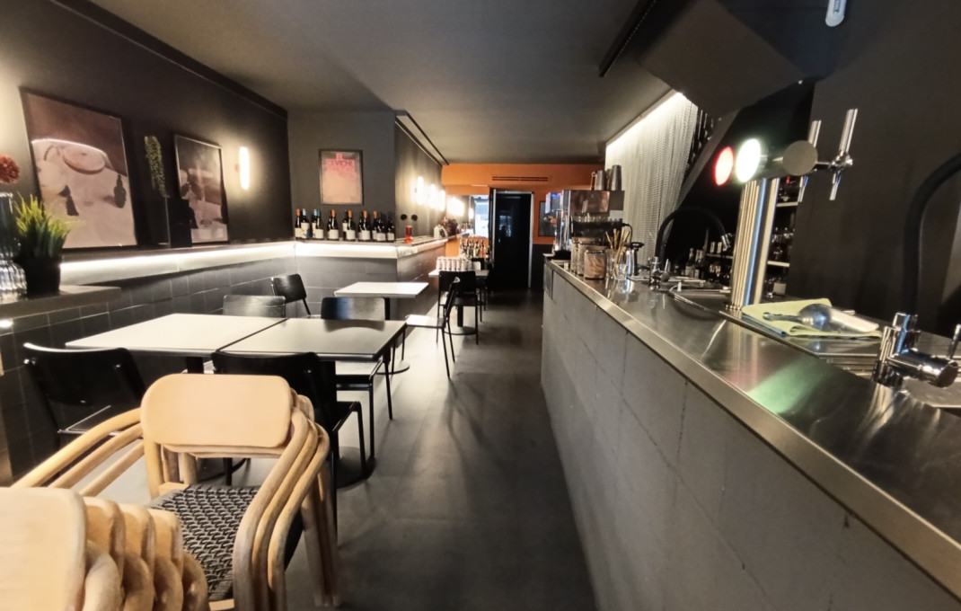 Traspaso - Bar Restaurante -
Barcelona - Eixample Izquierdo