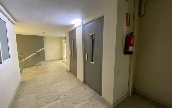 Revente - Local comercial -
Barcelona - Eixample Izquierdo