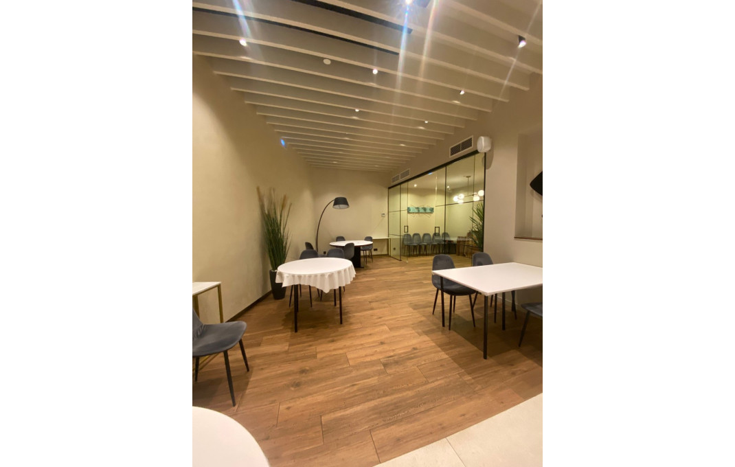 Traspaso - Bar Restaurante -
Barcelona - Les corts