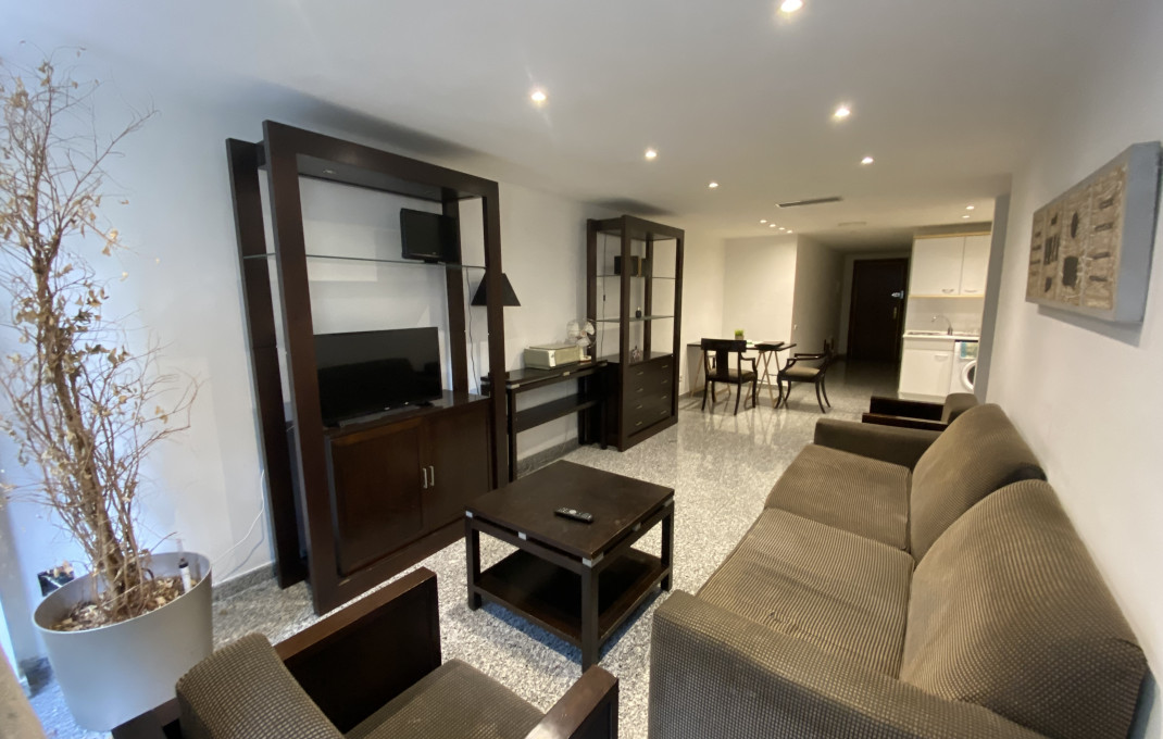 Revente - Local comercial -
Barcelona - Eixample Izquierdo