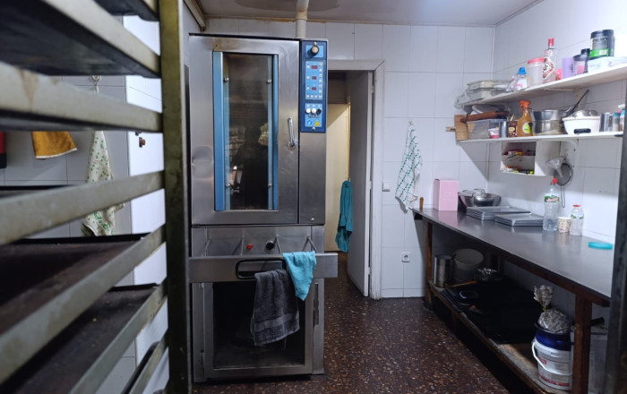 Traspaso - Obradores y/o Panaderias -
Barcelona - Sant Antoni