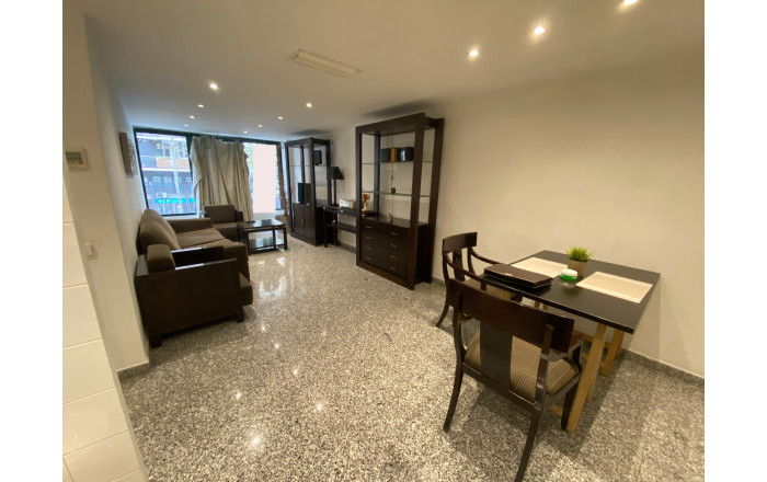 Revente - Local comercial -
Barcelona - Eixample Izquierdo