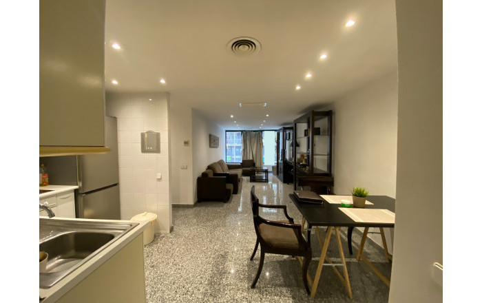 Revente - Local comercial -
Barcelona - Eixample Izquierdo