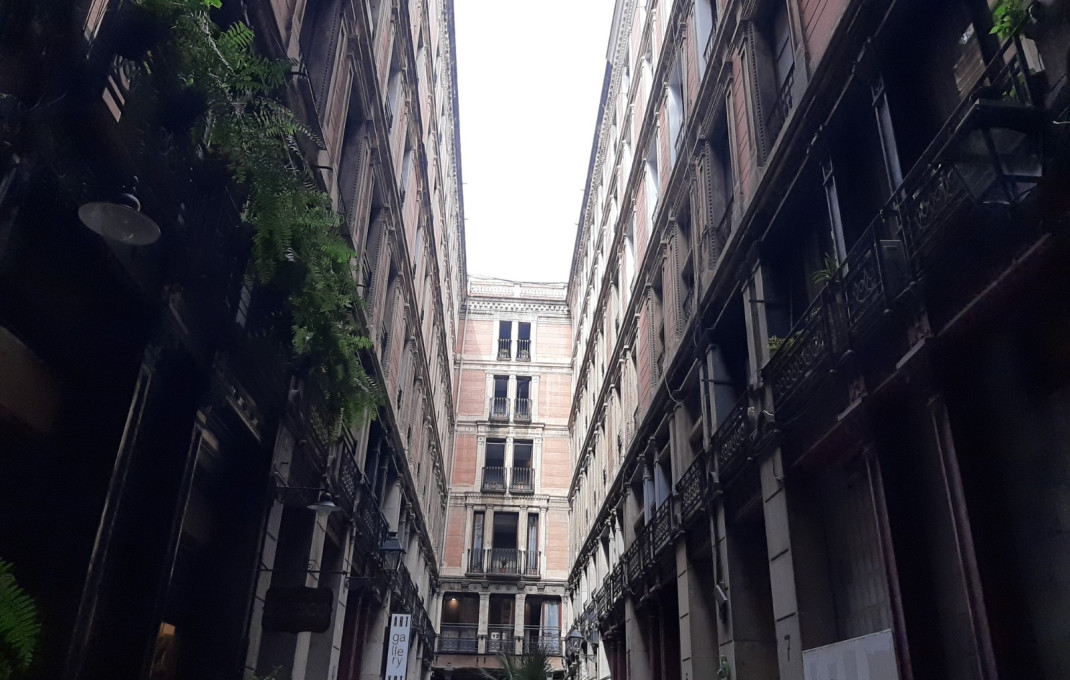 Venta en rentabilidad - Piso -
Barcelona - Ciutat Vella