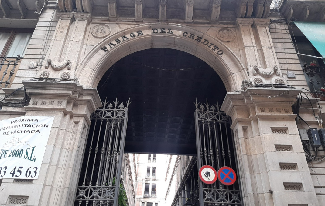 Venta en rentabilidad - Piso -
Barcelona - Ciutat Vella