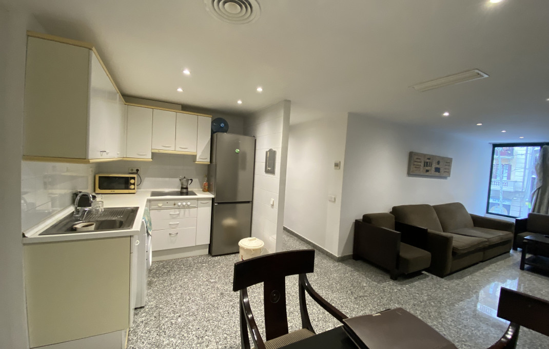 Revente - Local comercial -
Barcelona - Eixample Izquierdo