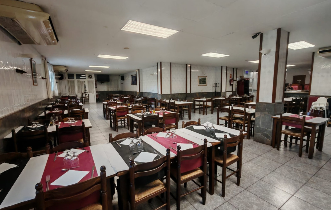 Traspaso - Bar Restaurante -
Manresa