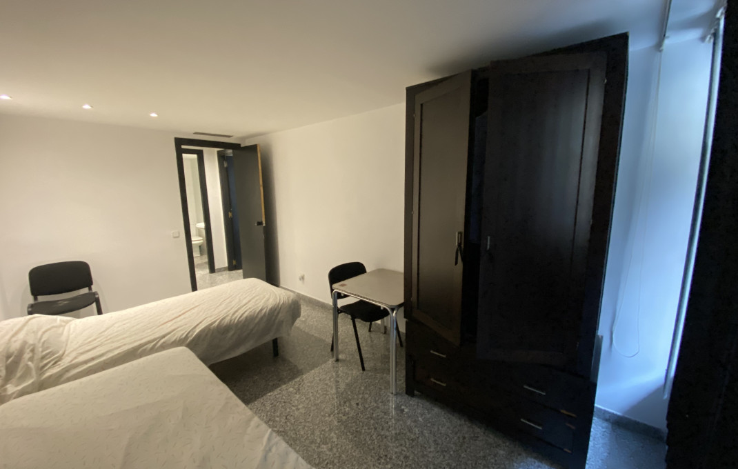 Revente - Local comercial -
Barcelona - Eixample Izquierdo