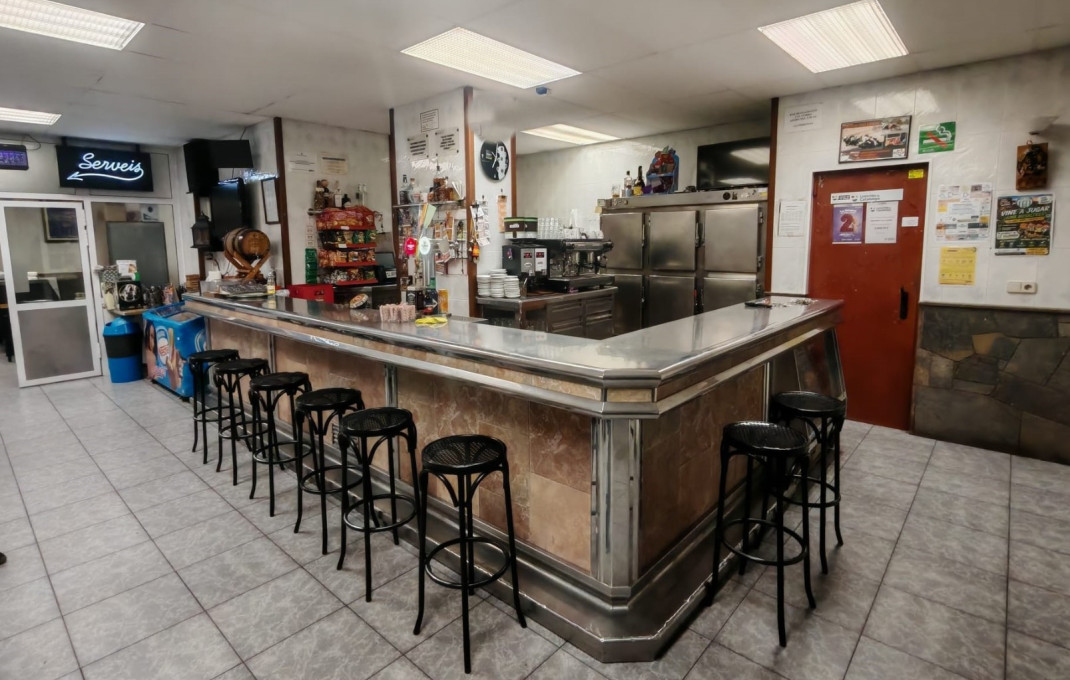 Traspaso - Bar Restaurante -
Manresa